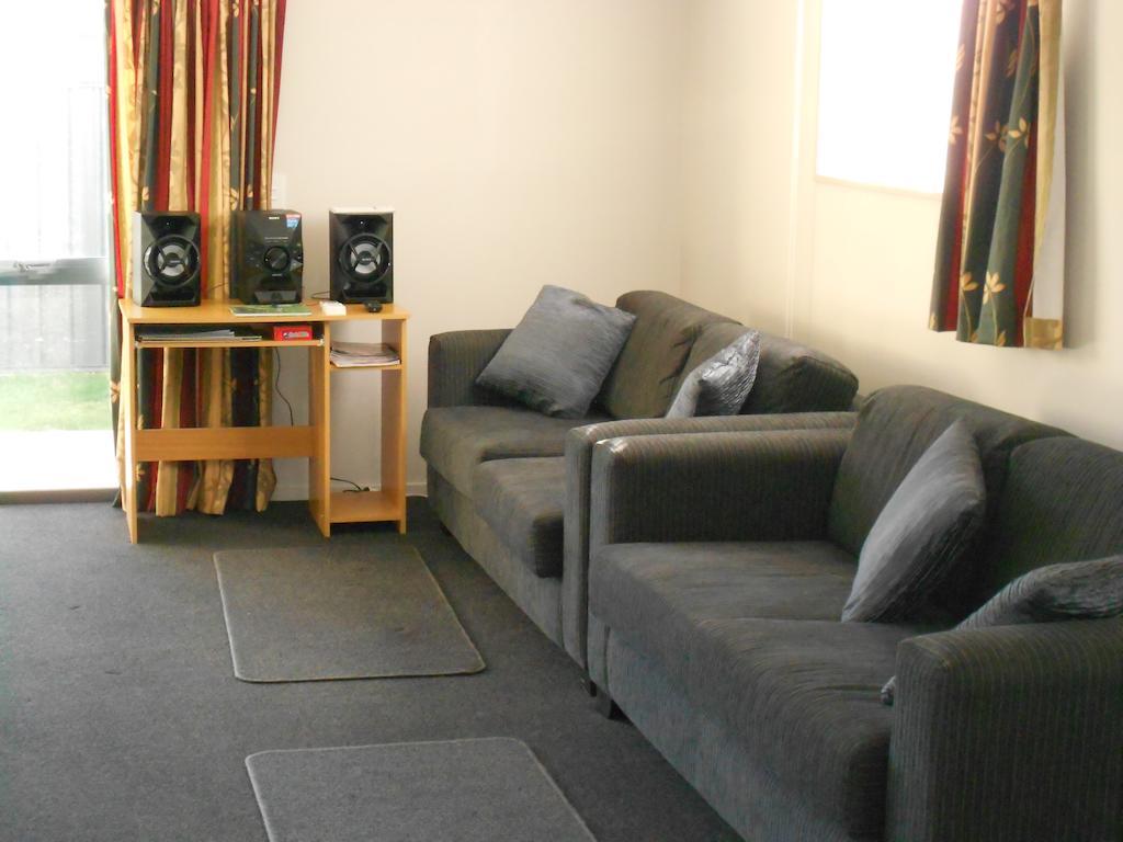 Gavan Family Apartments Кромуел Екстериор снимка