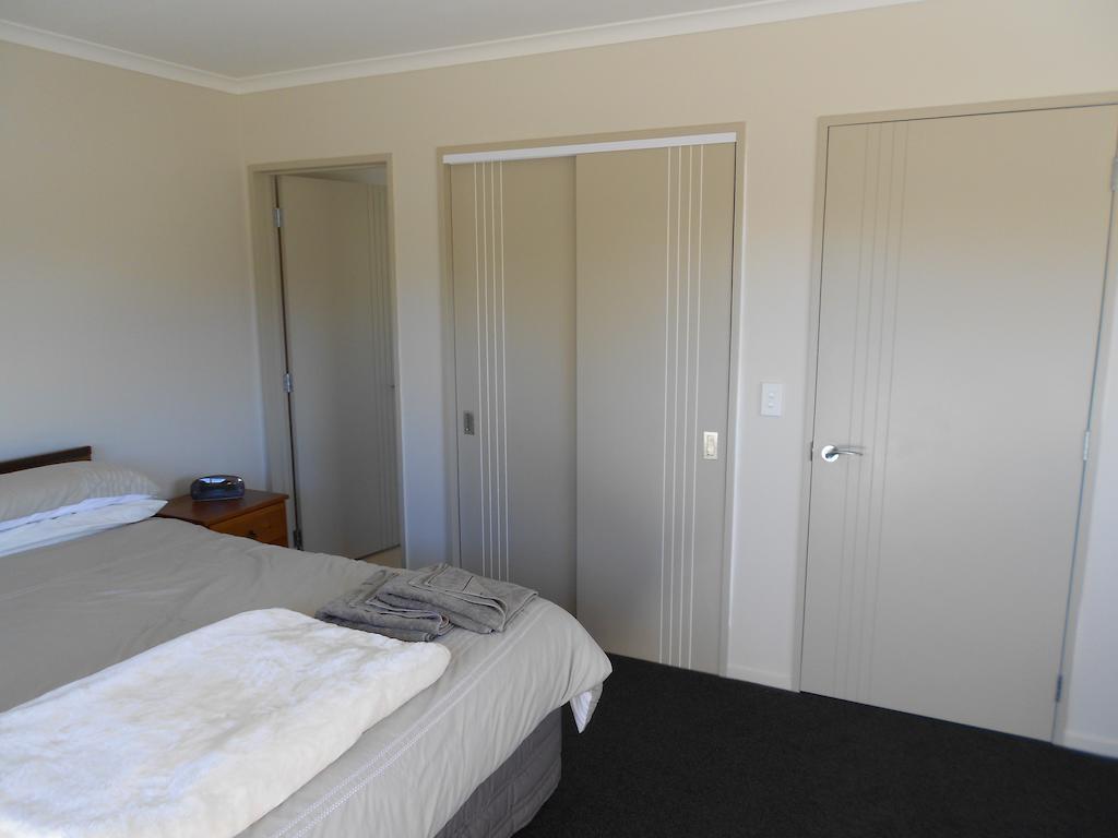 Gavan Family Apartments Кромуел Екстериор снимка