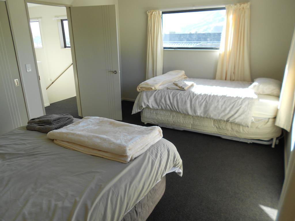 Gavan Family Apartments Кромуел Екстериор снимка