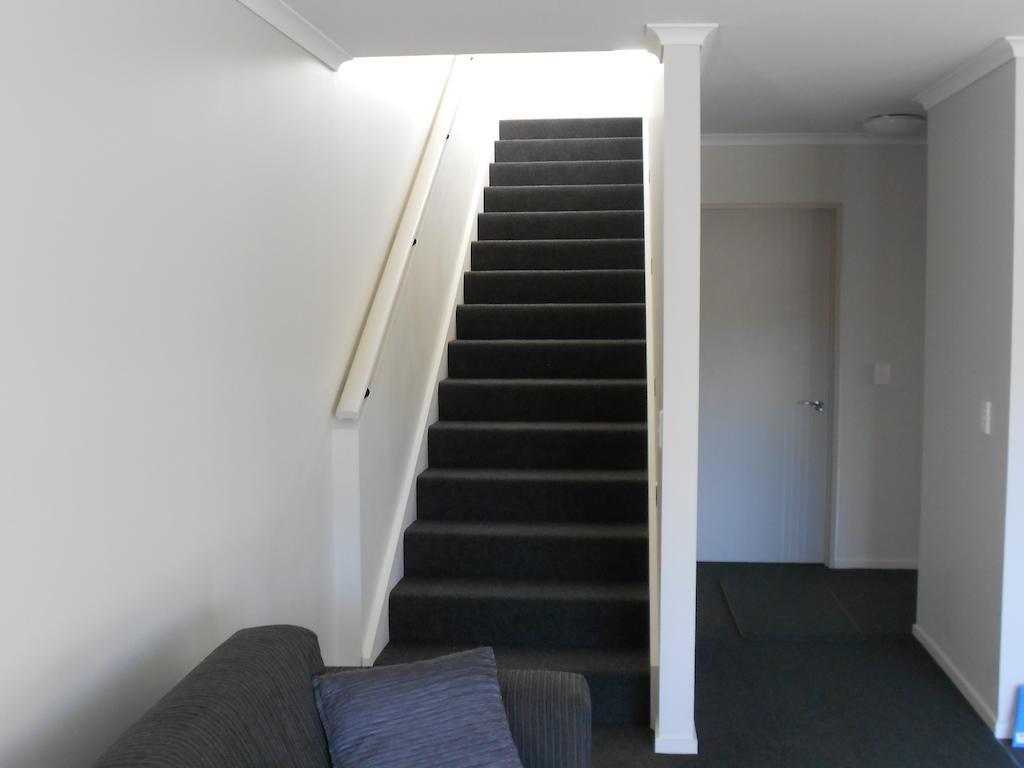 Gavan Family Apartments Кромуел Екстериор снимка